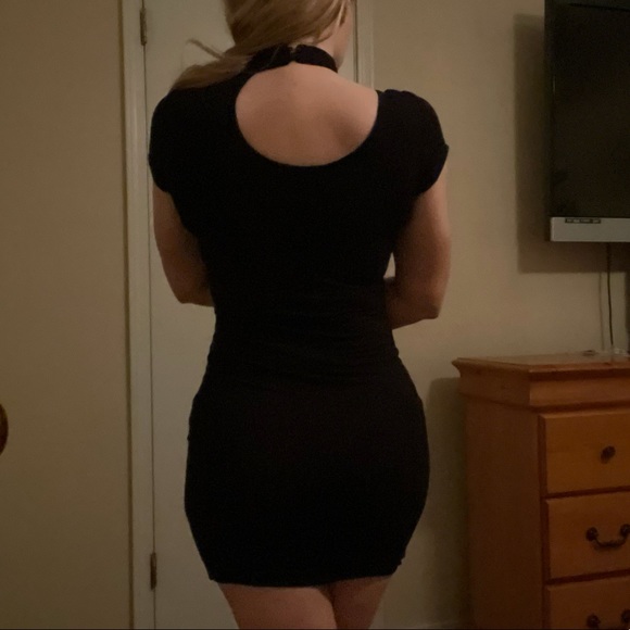 Guess black bodycon dress with choker attached xs - Picture 3 of 4